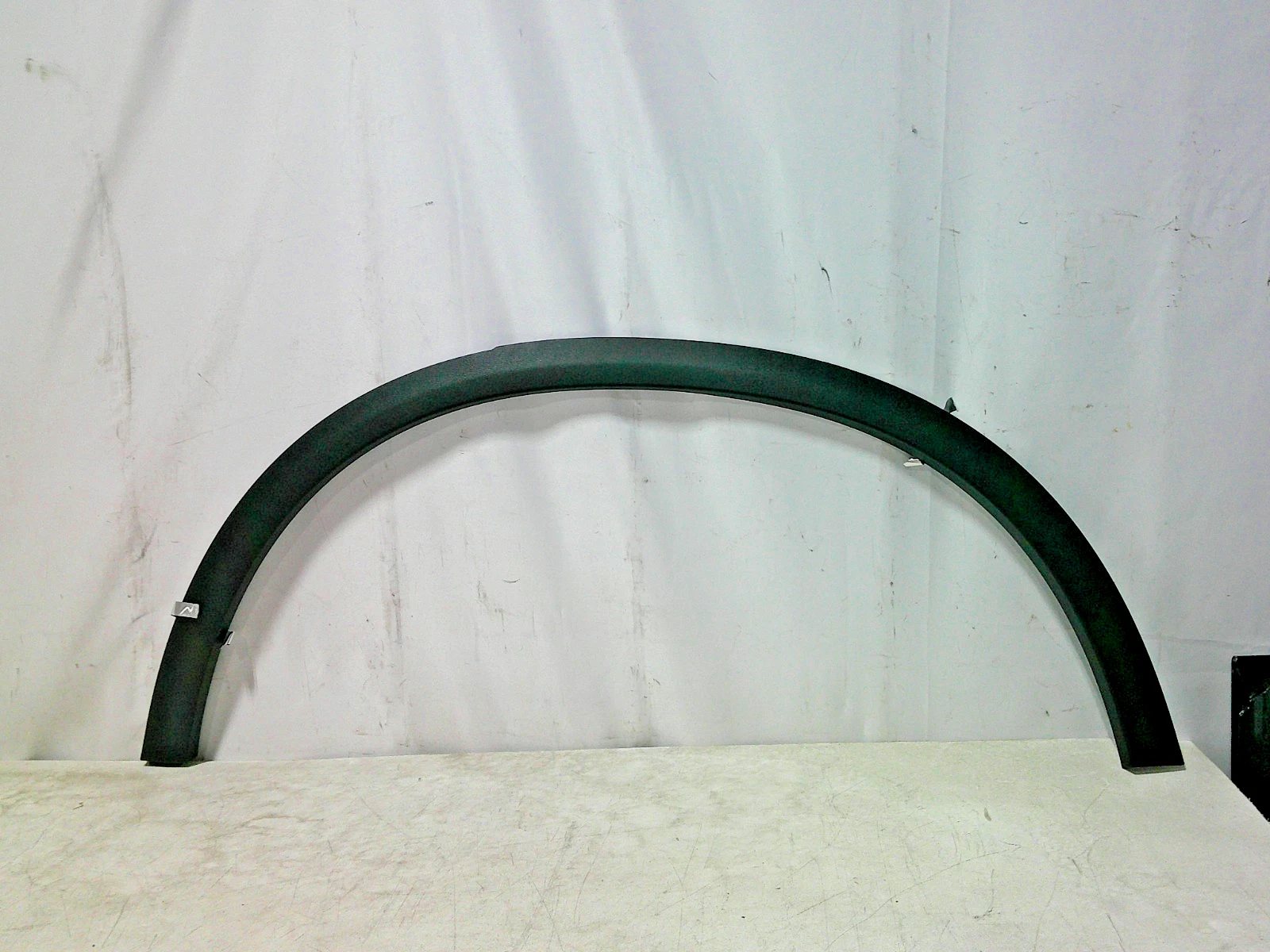 2016-2023 Mercedes-Benz GLC-300 Rear Left Side Wheel Arch! OEM A 253 885 07 22