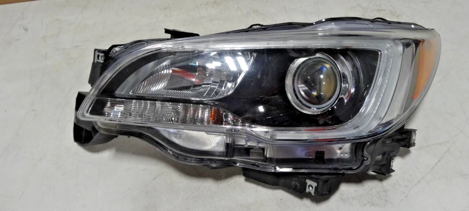 2015-2016 Subaru Outback Left Driver Side Headlight Factory Original Part