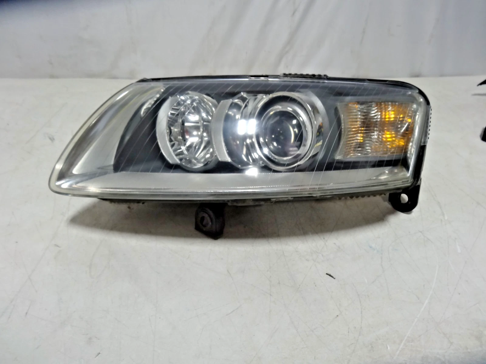 2005-2008 Audi A6 Bi Xenon Front Left Driver Side Headlight Factory Original!