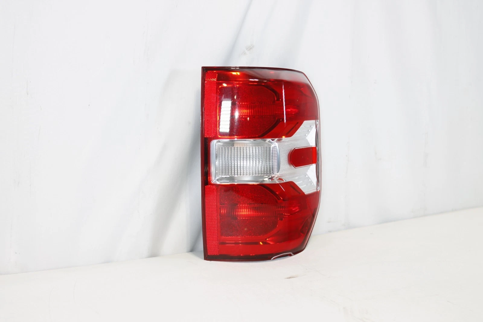 2022-2024 Ford Maverick Right Passenger Side Halogen Tail Light Oem