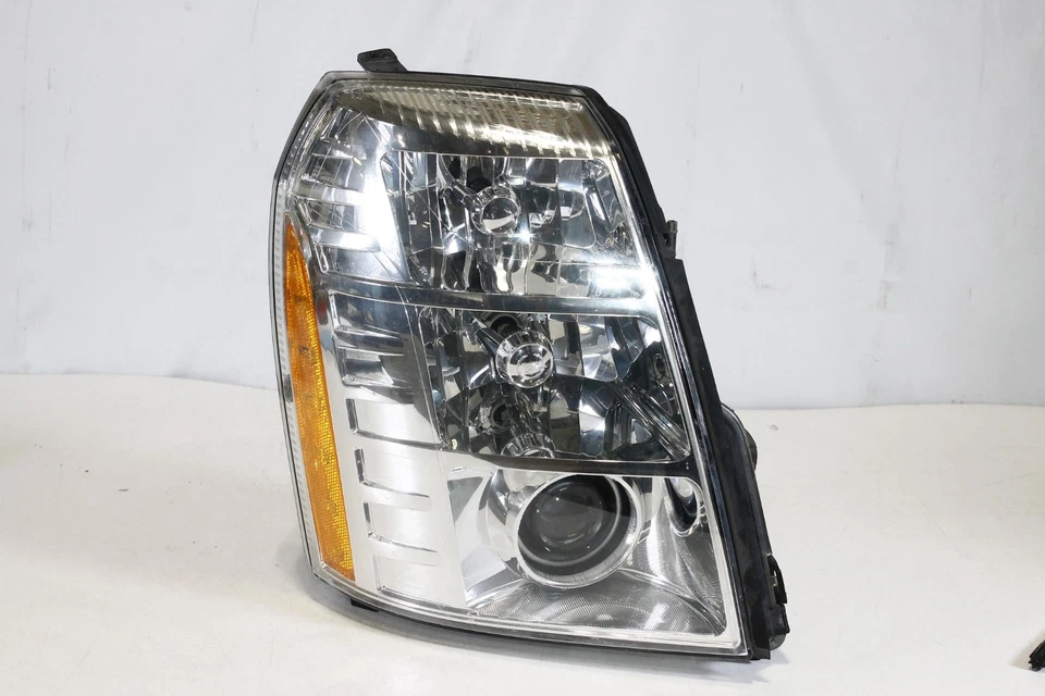 2007-2014 CADILLAC ESCALADE RIGHT PASSENGER SIDE XENON HID HEADLIGHT NICE OEM - Image 6