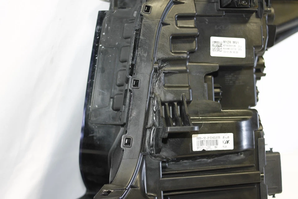 2024-2025 KIA EV9 RIGHT PASSENGER SIDE LED HEADLIGHT NICE OEM - Image 5