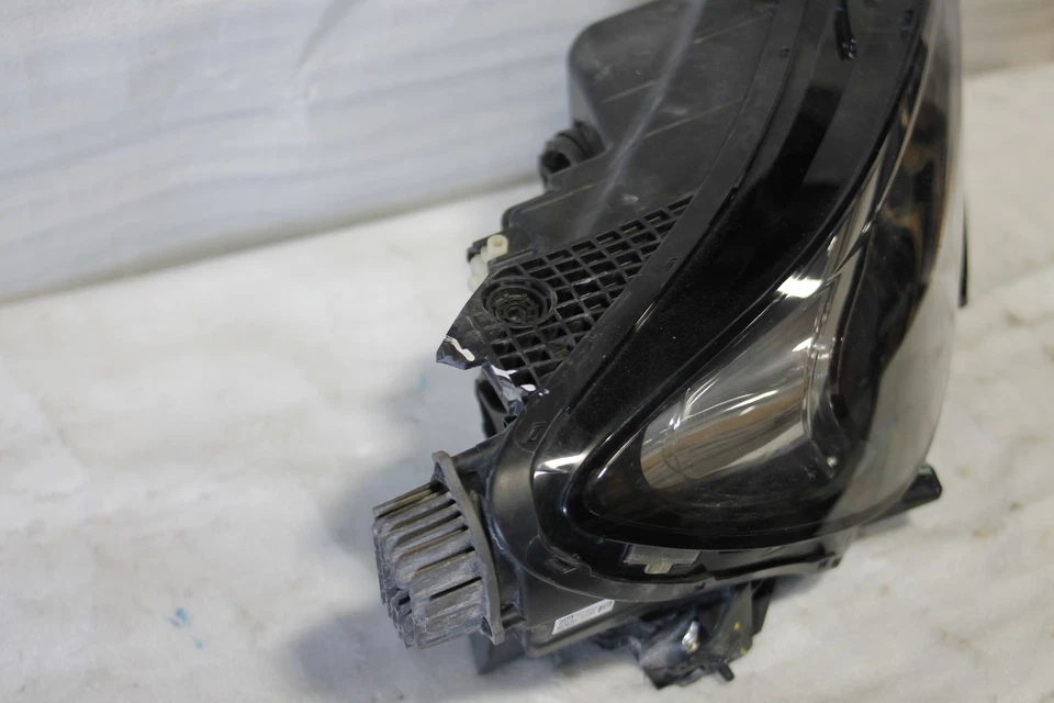 2020-2023 Buick Encore GX Right Passenger Side Halogen Headlight Oem - Image 6