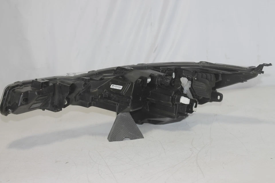 2023-2025 Toyota Corolla Right Passenger Side Led Headlight Oem - Image 4