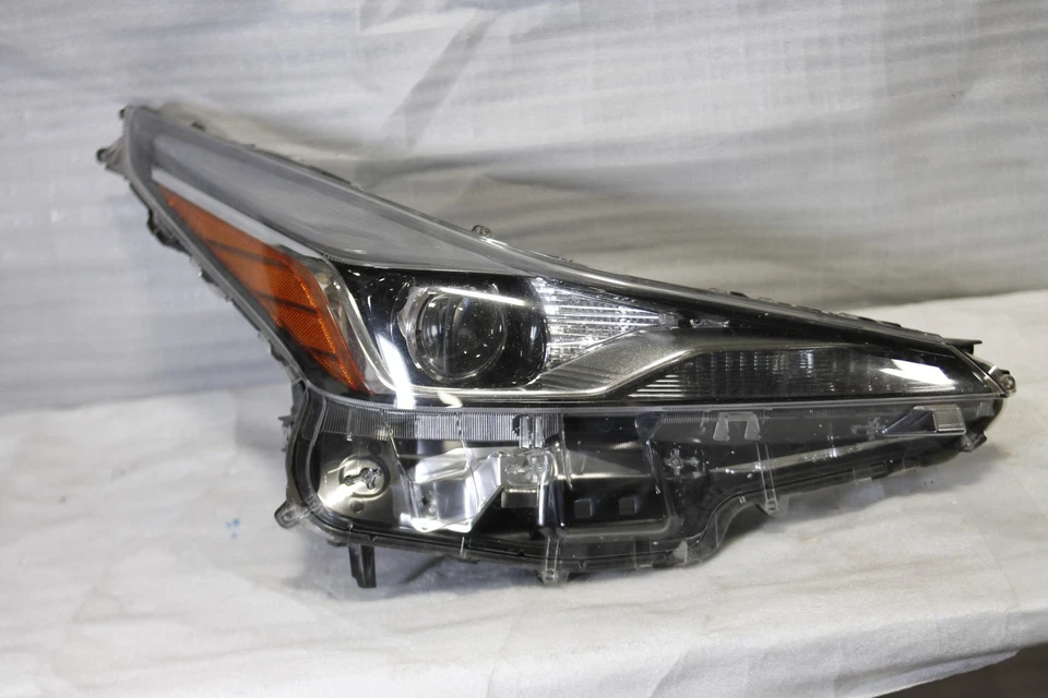 2019-2022 Toyota Prius Right Passenger Side Led Headlight Oem - Image 7
