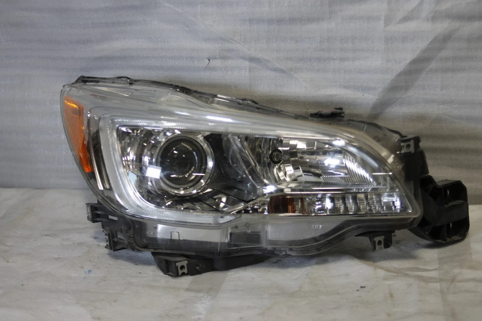 2015-2017 Subaru Legacy Outback RIght Passeger Side Halogen Headlight Oem - Image 6