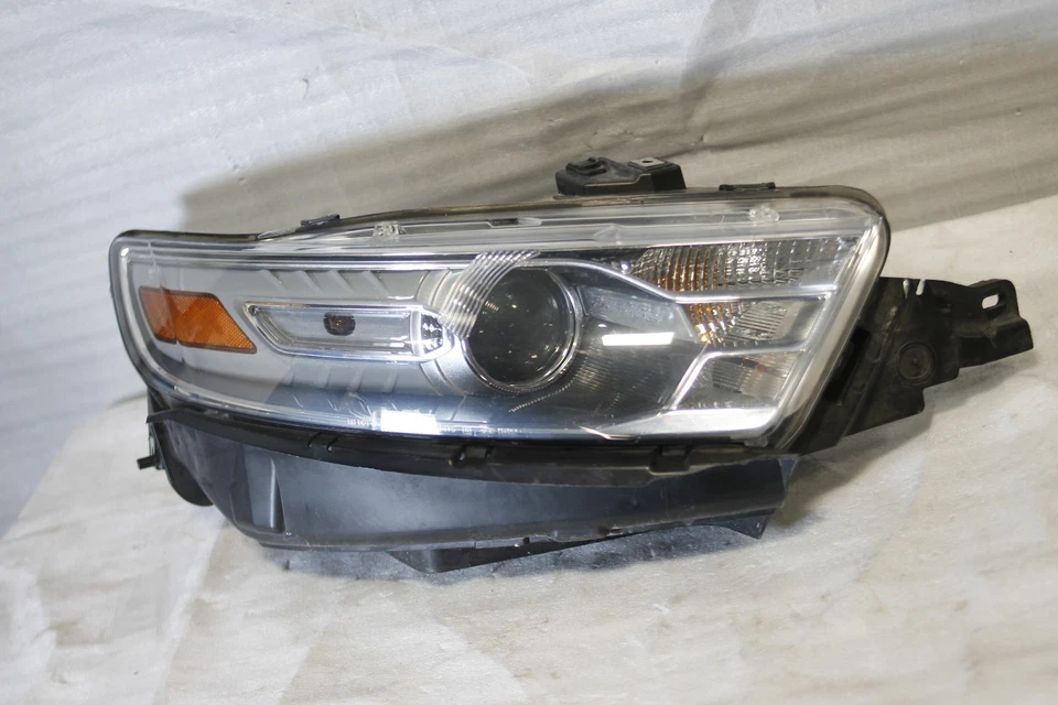 2013-2019 Ford Taurus Right Passenger Side Led Headlight Oem - Image 7