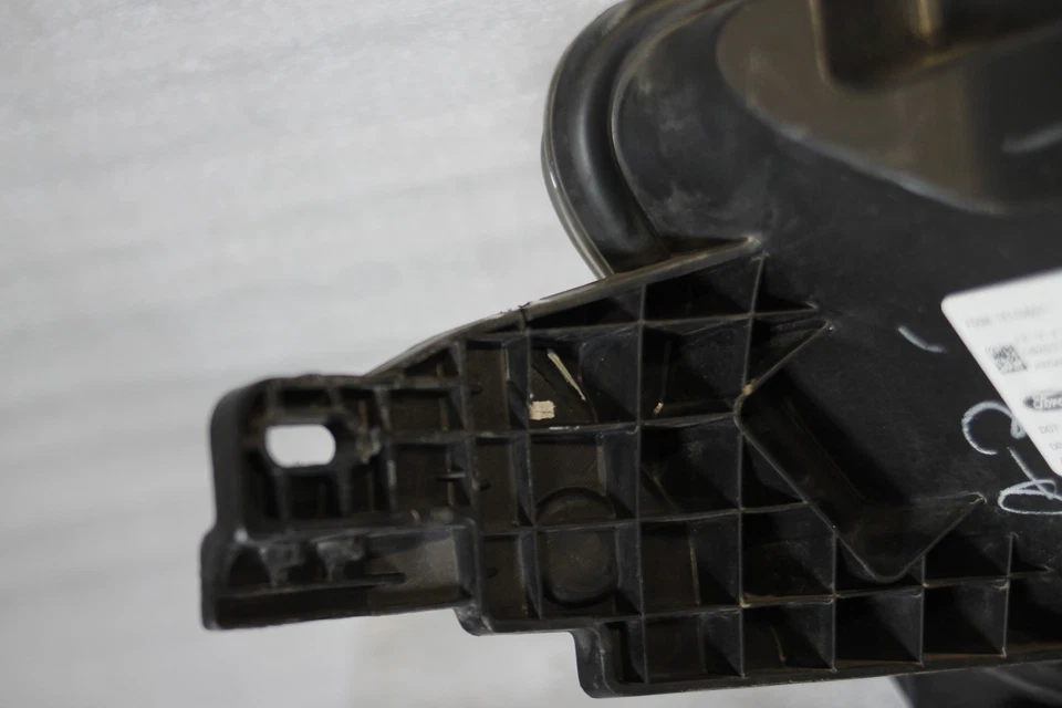 2013-2019 Ford Taurus Right Passenger Side Led Headlight Oem - Image 4