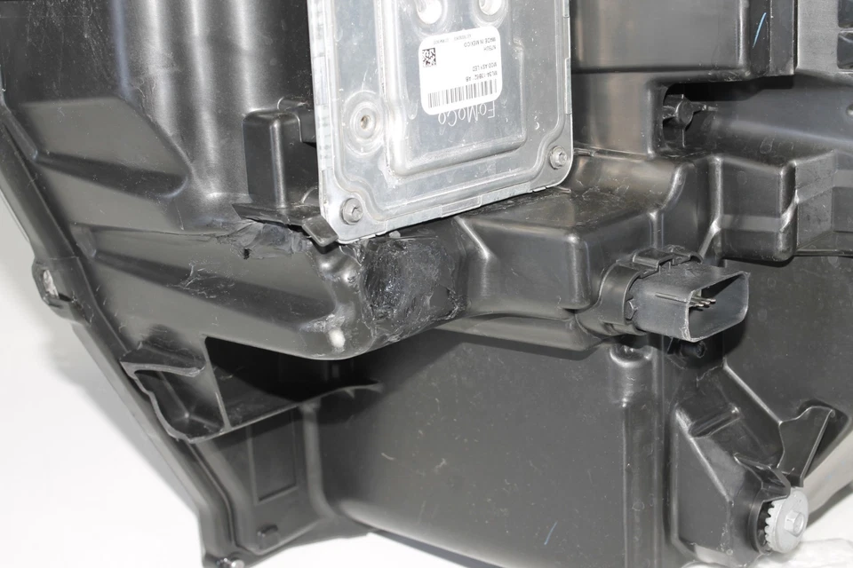 2024-2025 FORD RANGER RIGHT PASSENGER SIDE LED PROJECTOR HEADLIGHT NICE OEM - Image 4