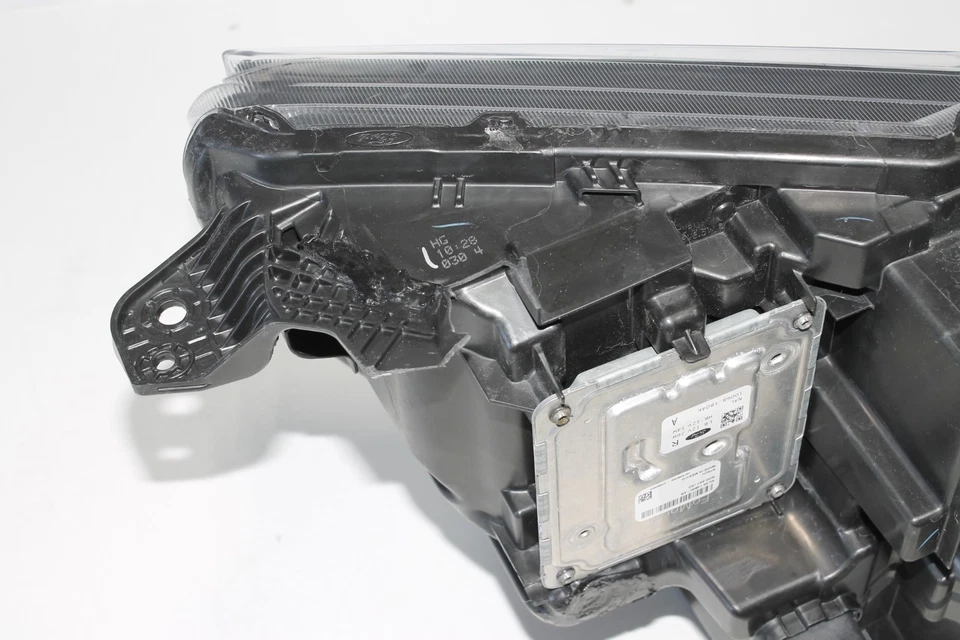 2024-2025 FORD RANGER RIGHT PASSENGER SIDE LED PROJECTOR HEADLIGHT NICE OEM - Image 2