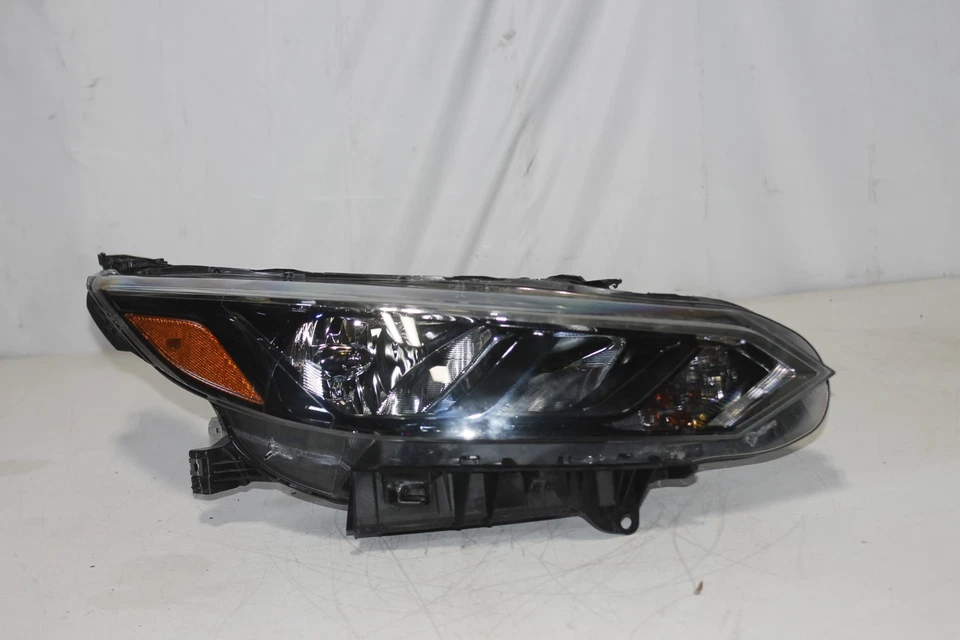 2023-2024 Nissan Sentra Right Passenger Side Halogen Headlight Oem - Image 9