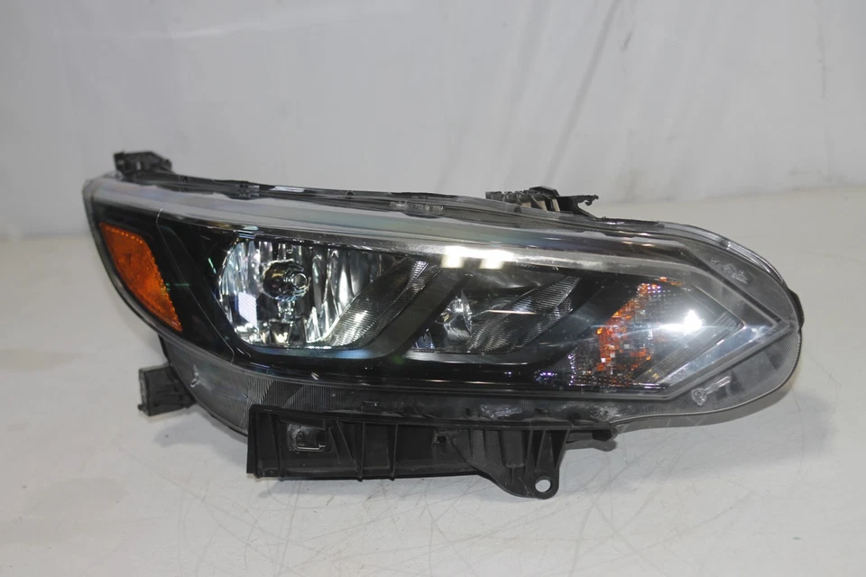 2023-2024 Nissan Sentra Right Passenger Side Halogen Headlight Oem - Image 7