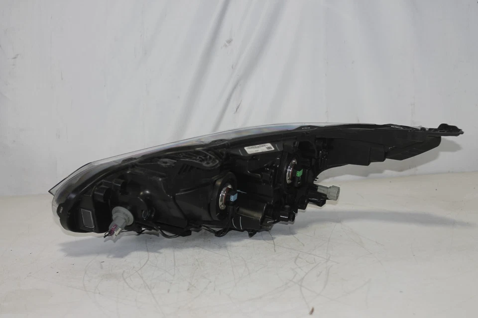 2023-2024 Nissan Sentra Right Passenger Side Halogen Headlight Oem - Image 6