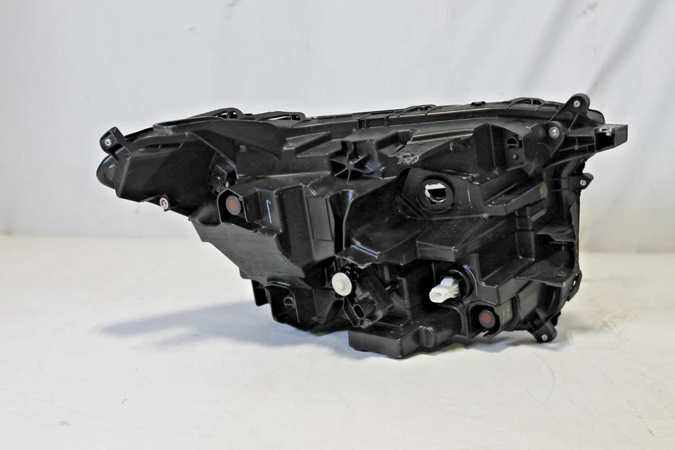 2024-2025 Toyota Tacoma Left Driver Side Led Headlight Nice Oem - Image 6