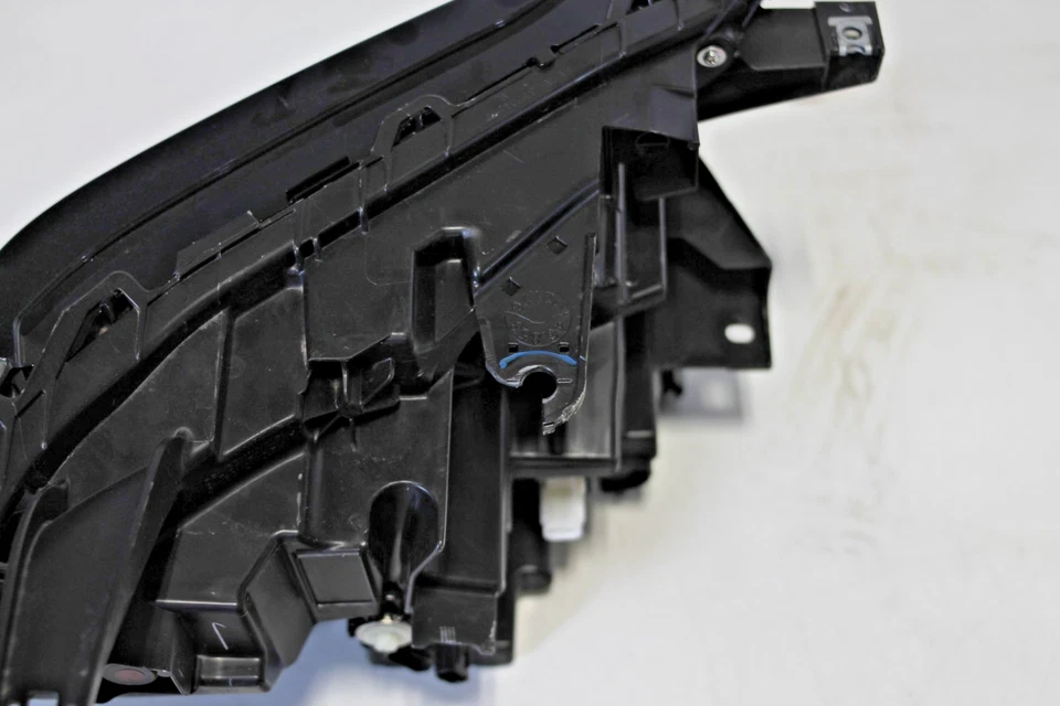 2024-2025 Toyota Tacoma Left Driver Side Led Headlight Nice Oem - Image 5