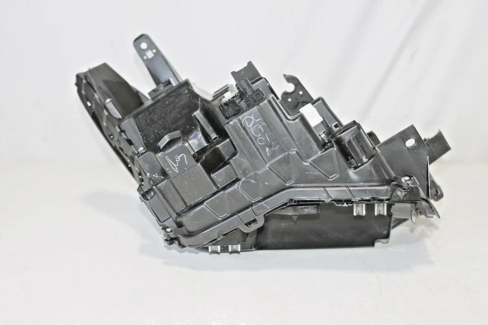 2024-2025 Toyota Tacoma Left Driver Side Led Headlight Nice Oem - Image 2