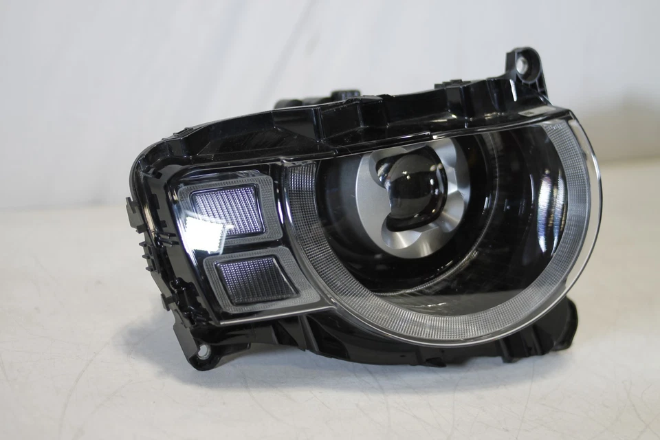 2020-2025 Land Rover Defender Right Passenger Side Led Headlight Oem - Image 6