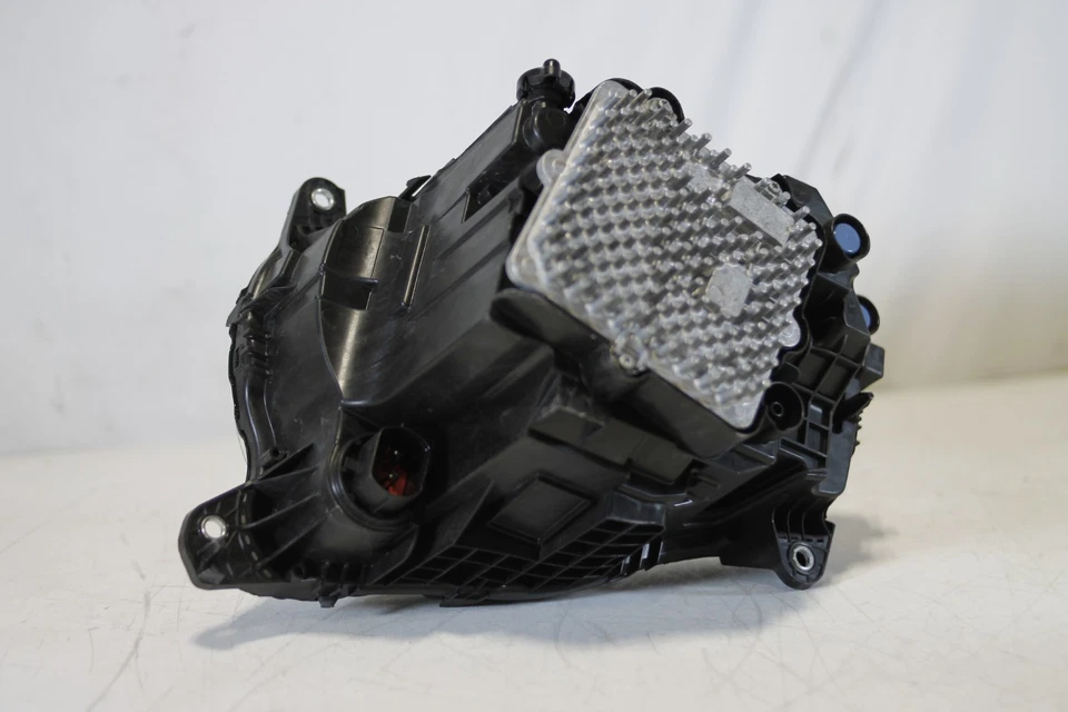 2020-2025 Land Rover Defender Right Passenger Side Led Headlight Oem - Image 2