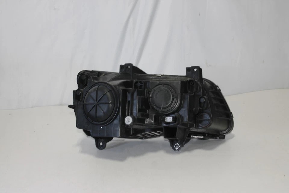 2015-2017 CHRYSLER 300 LEFT DRIVER SIDE HALOGEN W/ LED HEADLIGHT CAPA CERTIFIED - Image 2