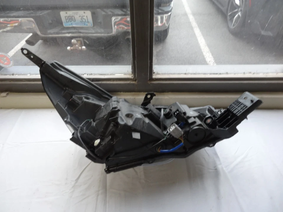 2019 2020 2021 SUBARU FORESTER LEFT DRIVERS NON AFS FULL LED HEADLIGHT NICE OEM - Image 4