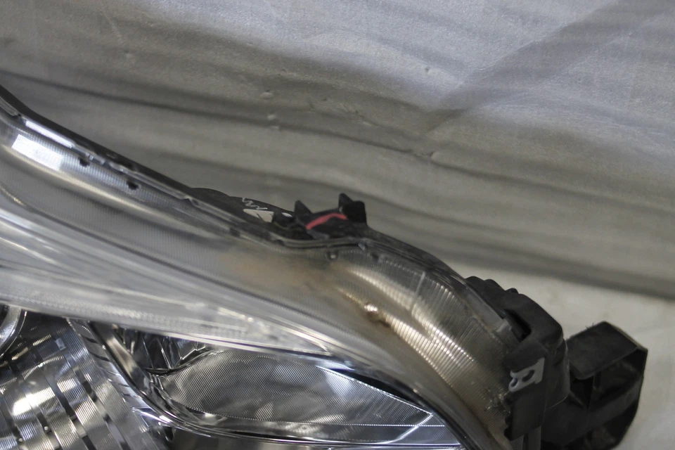 2015-2017 Subaru Legacy Outback RIght Passeger Side Halogen Headlight Oem - Image 3