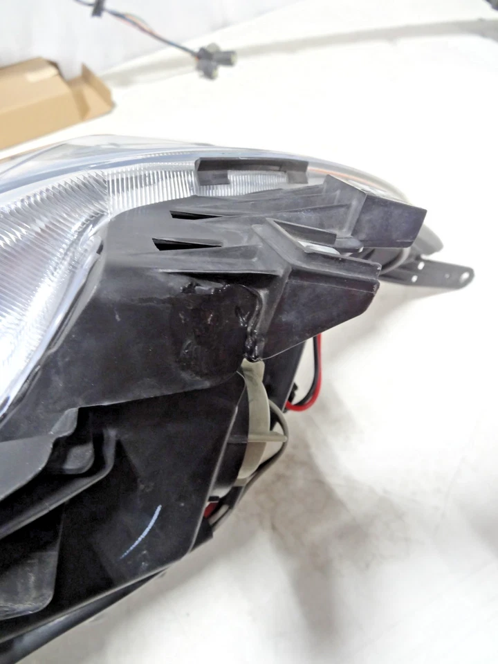 2015-2016 Subaru Outback Left Driver Side Headlight Factory Original Part - Image 5