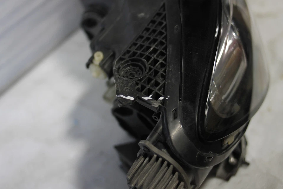 2020-2023 Buick Encore GX Right Passenger Side Halogen Headlight Oem - Image 6