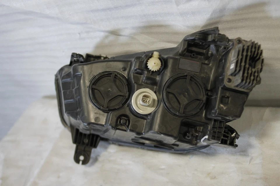 2020-2023 Buick Encore GX Right Passenger Side Halogen Headlight Oem - Image 3