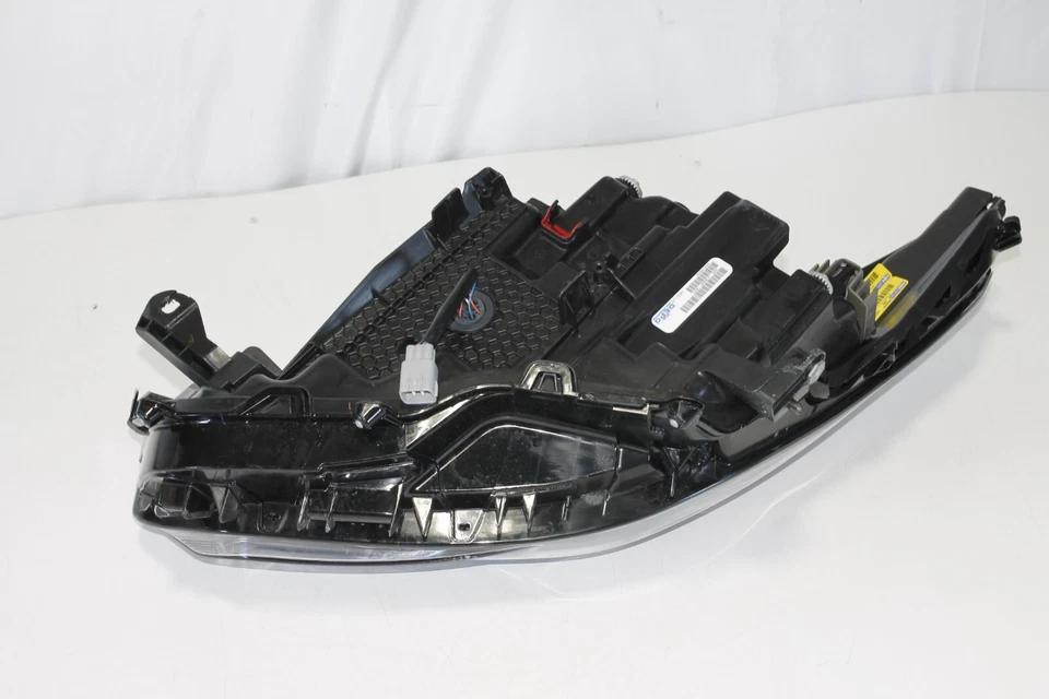 2020-2023 TOYOTA HIGHLANDER RIGHT PASSENGER SIDE LED HEADLIGHT - Image 5