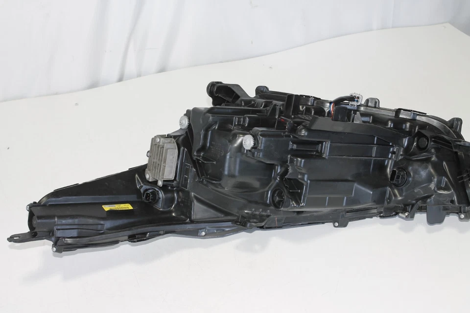 2020-2023 TOYOTA HIGHLANDER RIGHT PASSENGER SIDE LED HEADLIGHT - Image 3