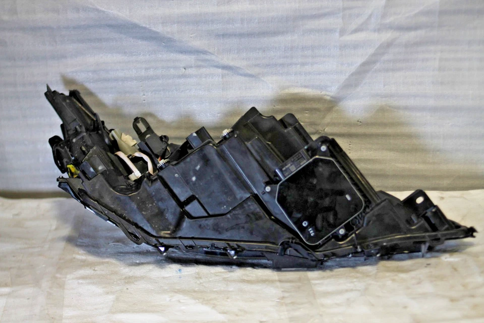 2019-2022 Lexus Es300 Es350 Left Driver Side Led Headlight Oem - Image 2