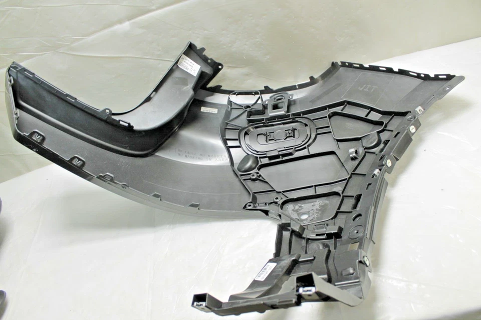 2019-2021 PORSCHE CAYENNE REAR LEFT DRIVER SIDE OUTER BUMPER INSERT NICE OEM - Image 4