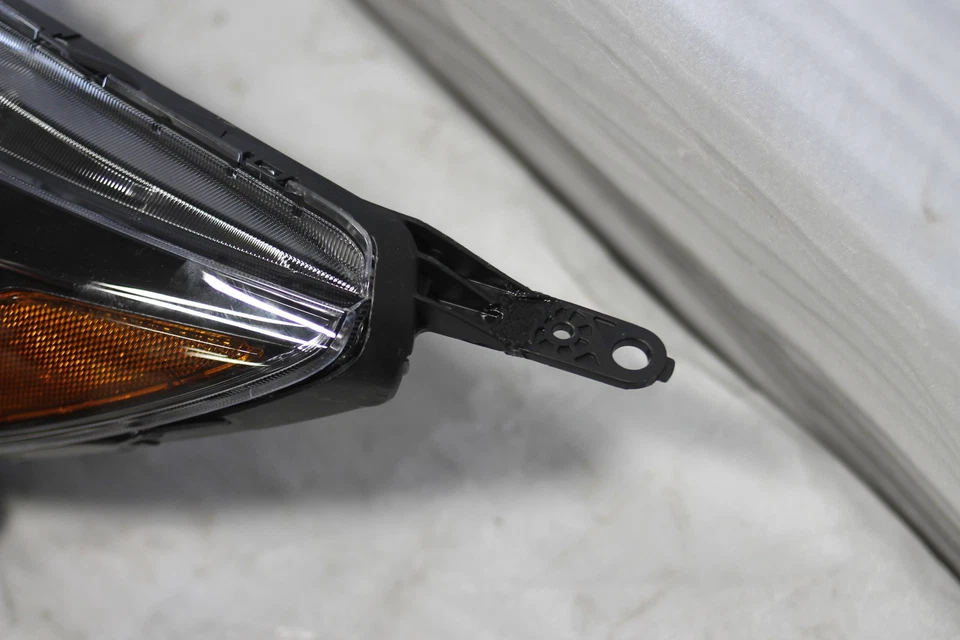 2019-2020 Subaru Ascent Front Left Driver Side Led Headlight Oem - Image 5