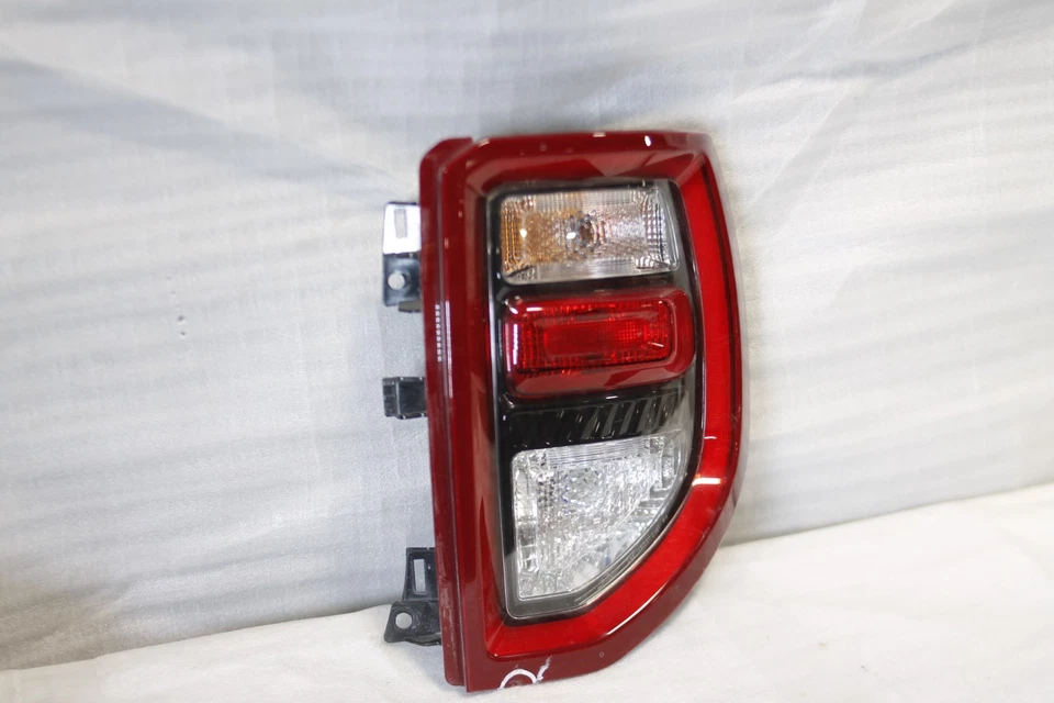 2021-2023 Ford Bronco Sport Right Passenger Side Tail Light Oem - Image 7