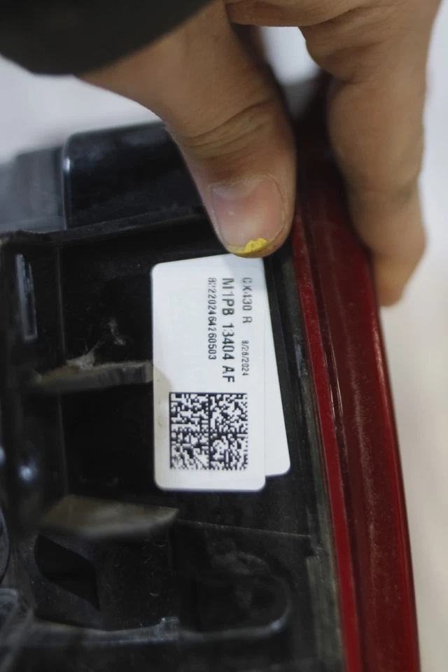 2021-2023 Ford Bronco Sport Right Passenger Side Tail Light Oem - Image 2