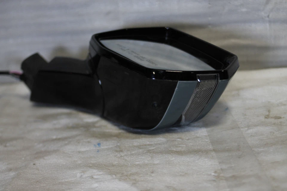 2023-2024 Kia Ev9 Right Passenger Side Mirror With Blind Spot Oem - Image 4