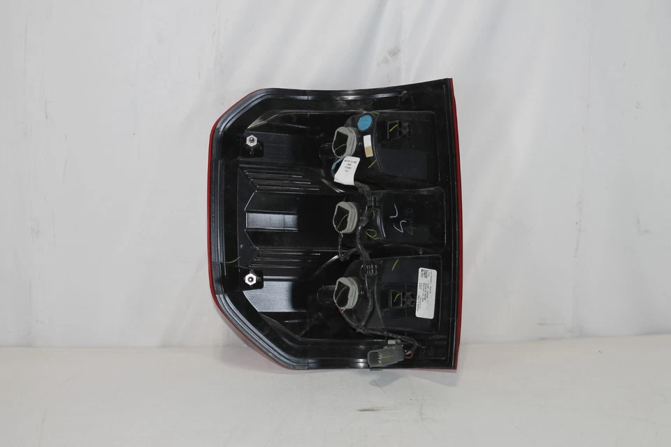 2022-2024 Ford Maverick Right Passenger Side Halogen Tail Light Oem - Image 7