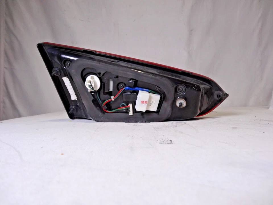 2014-2016 KIA FORTE RIGHT PASSENGER SIDE LED INNER TAILLIGHT ORIGINAL OEM - Image 3