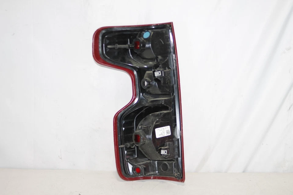 2019-2025 Chevrolet Silverado 1500 Right Passenger Side Halogen Tail Light Oem - Image 3