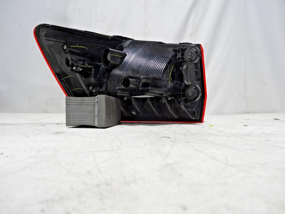 2022-2024 Volkswagen Taos Right Passenger Side Outer Led Tail Light Oem - Image 4