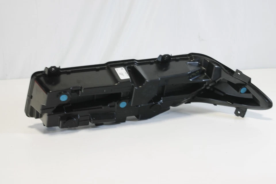 Share 2020-2024 Chevrolet Corvette Rear Right Passenger Side Led Tail Light Nice Oem - Image 5